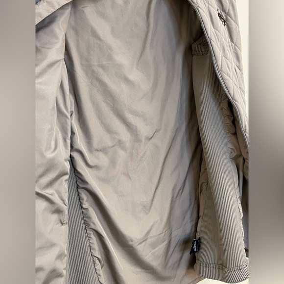 Straight Down Quilted Vest - Picture 9 of 10